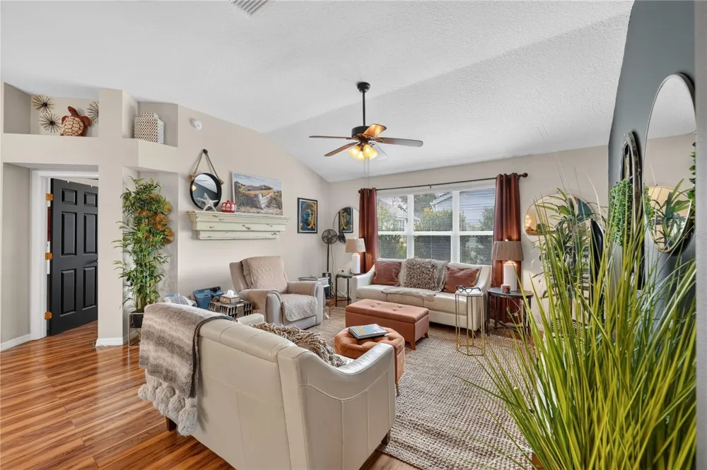 313 GONZALES PLACE Lady Lake, FL 32159