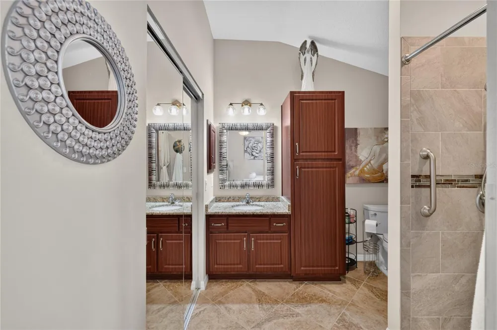 313 GONZALES PLACE Lady Lake, FL 32159