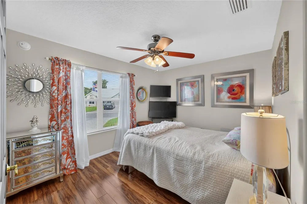 313 GONZALES PLACE Lady Lake, FL 32159