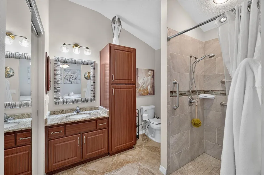 313 GONZALES PLACE Lady Lake, FL 32159
