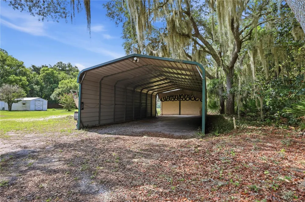 44144 DOLLYS WAY Deland, FL 32720