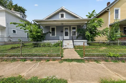 1507 Lawn Avenue