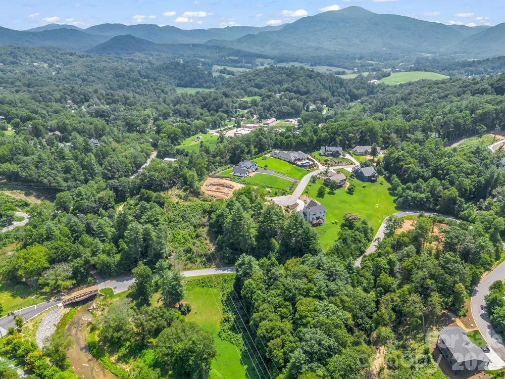 50 Erin Glen Court Fairview, NC 28730
