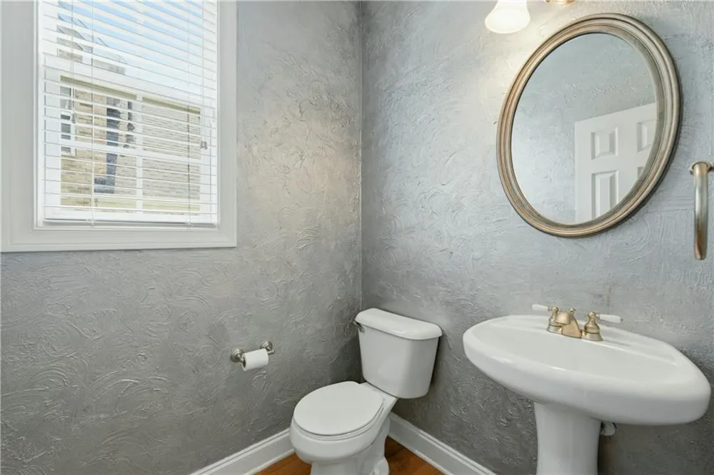 3032 MockingBird Lane East Point, GA 30344