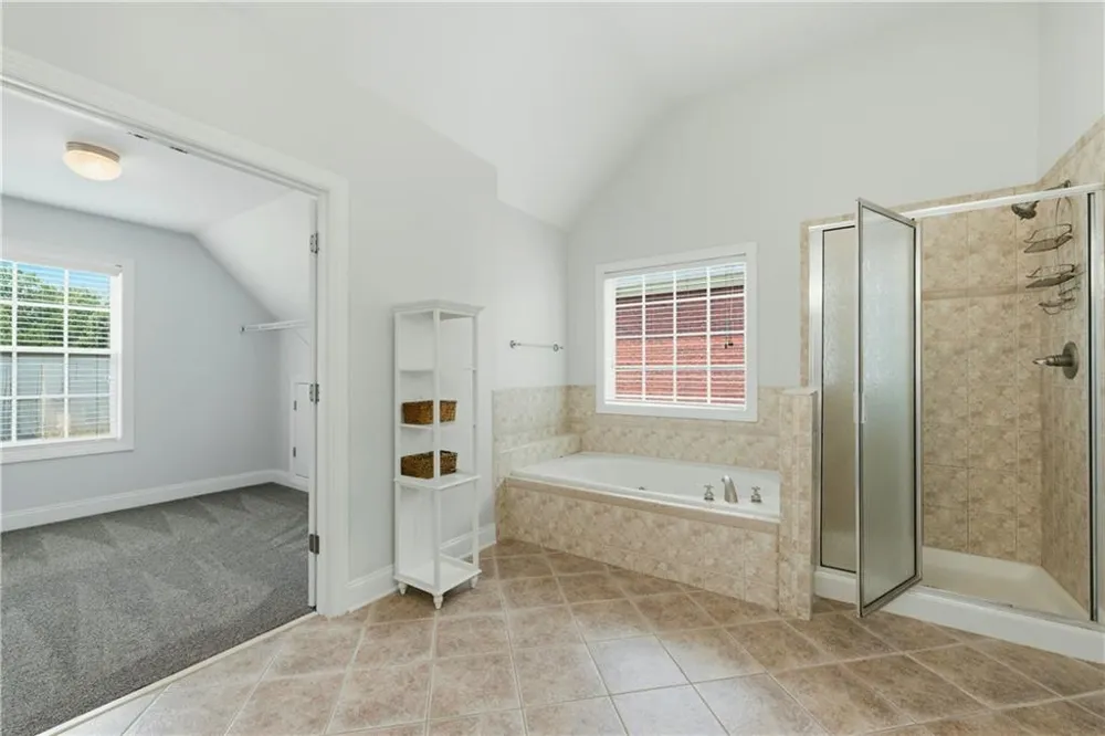 3032 MockingBird Lane East Point, GA 30344