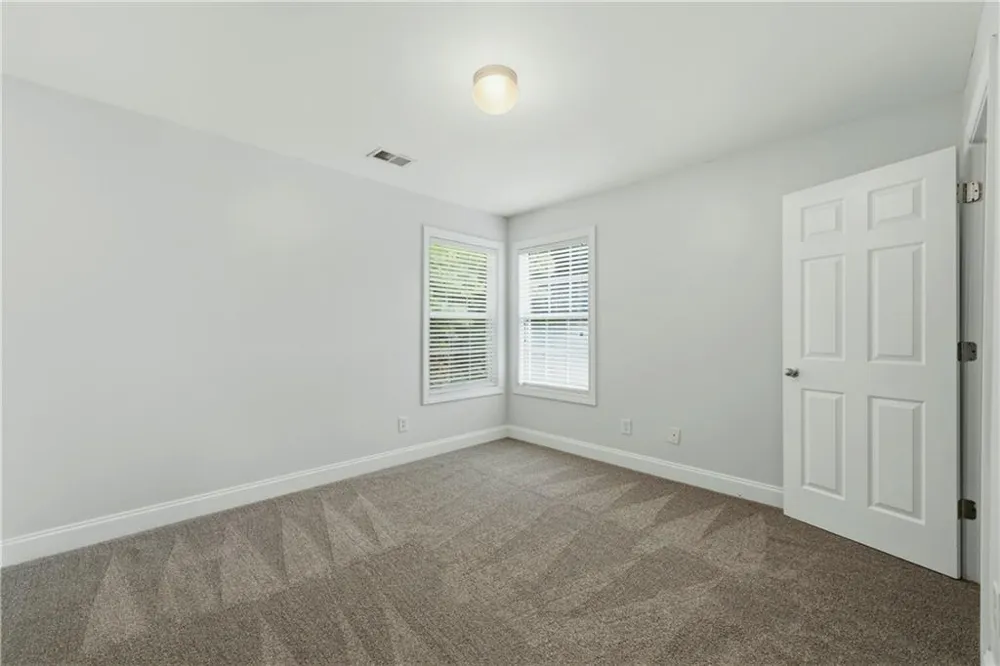 3032 MockingBird Lane East Point, GA 30344