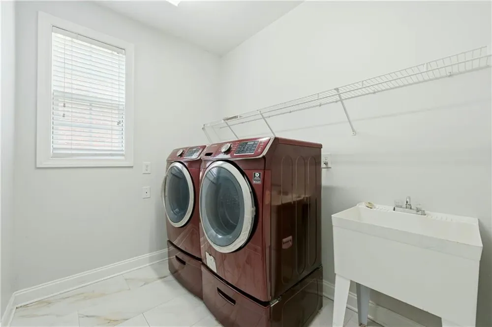 3032 MockingBird Lane East Point, GA 30344