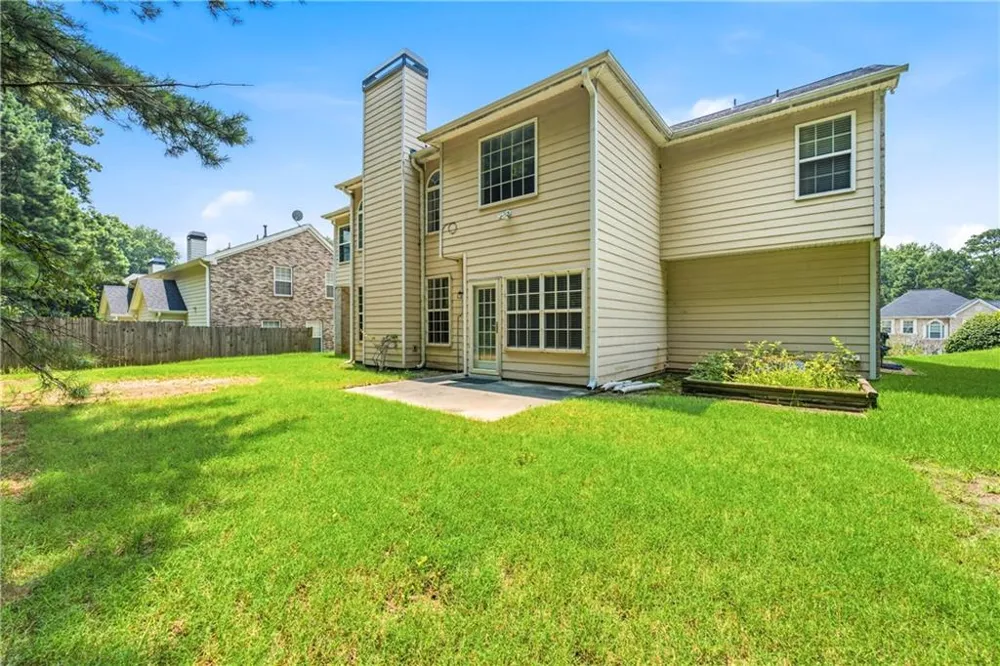 3032 MockingBird Lane East Point, GA 30344