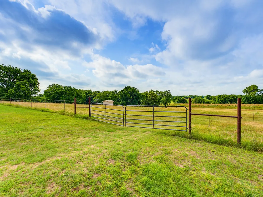 1857 Old Bonita Road Nocona, TX 76255