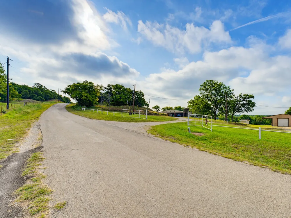 1857 Old Bonita Road Nocona, TX 76255