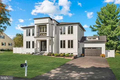 44 PAISLEY ROAD