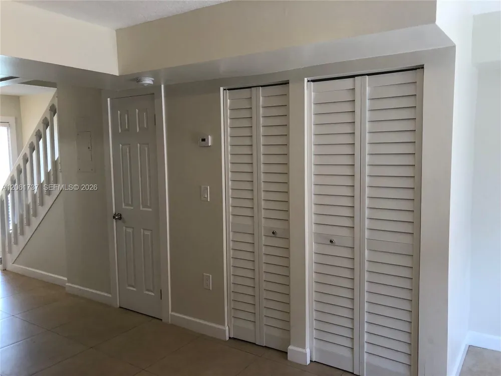 5806 W 26th Ave #210 Hialeah, FL 33016