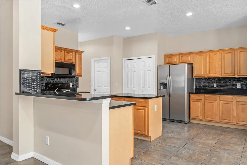 13821 AMBERLEIGH ROAD Orlando, FL 32837