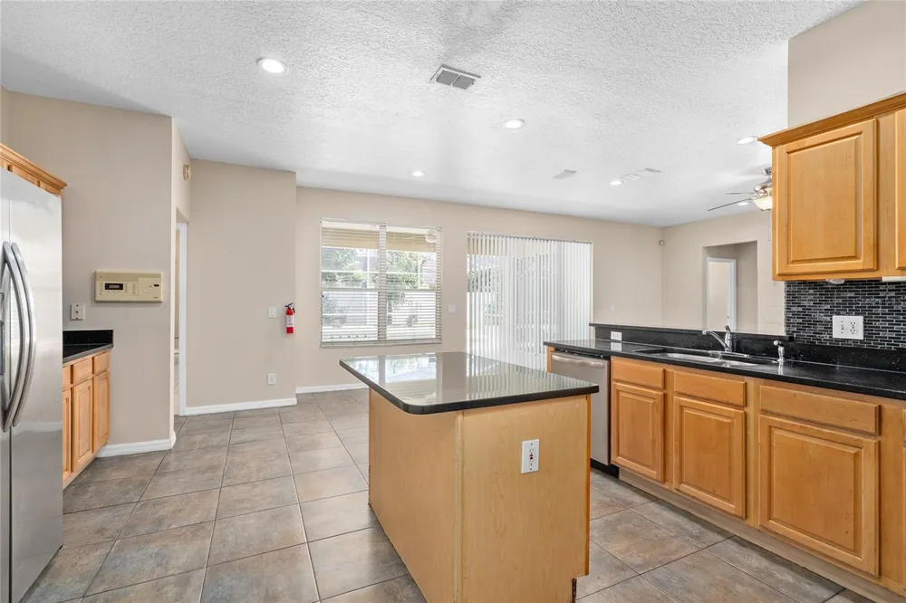 13821 AMBERLEIGH ROAD Orlando, FL 32837