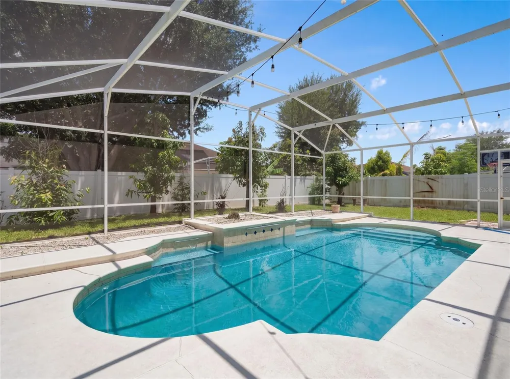 13821 AMBERLEIGH ROAD Orlando, FL 32837