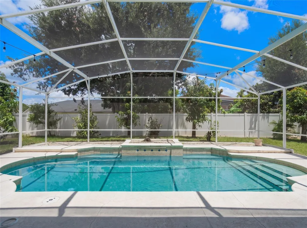 13821 AMBERLEIGH ROAD Orlando, FL 32837