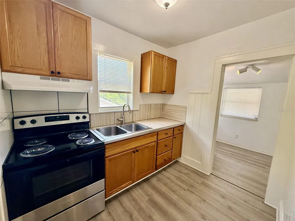 1135 HIGHLAND STREET #7 St Petersburg, FL 33701