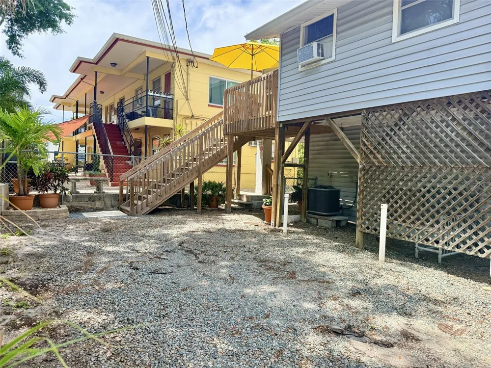 1135 HIGHLAND STREET #7 St Petersburg, FL 33701
