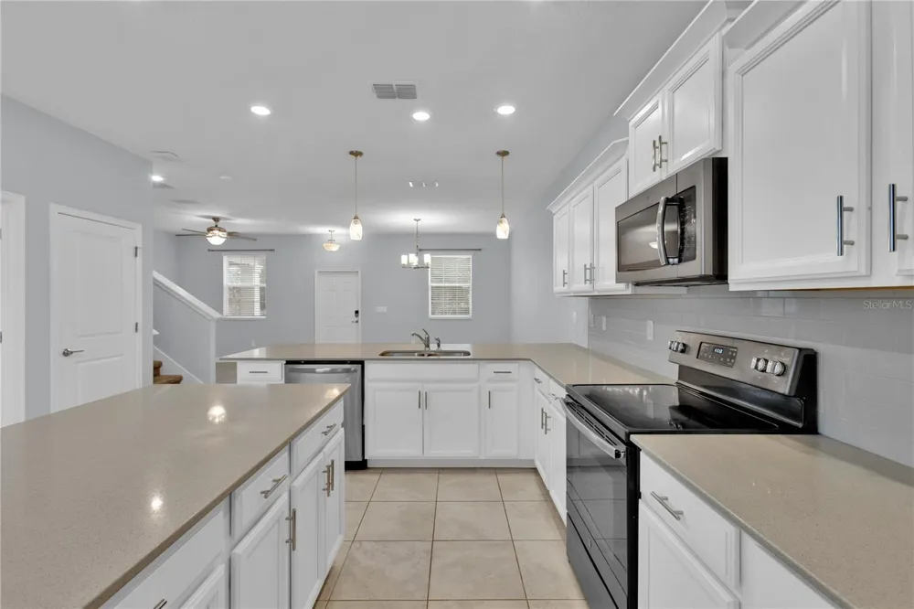11048 SUSPENSE DRIVE Winter Garden, FL 34787