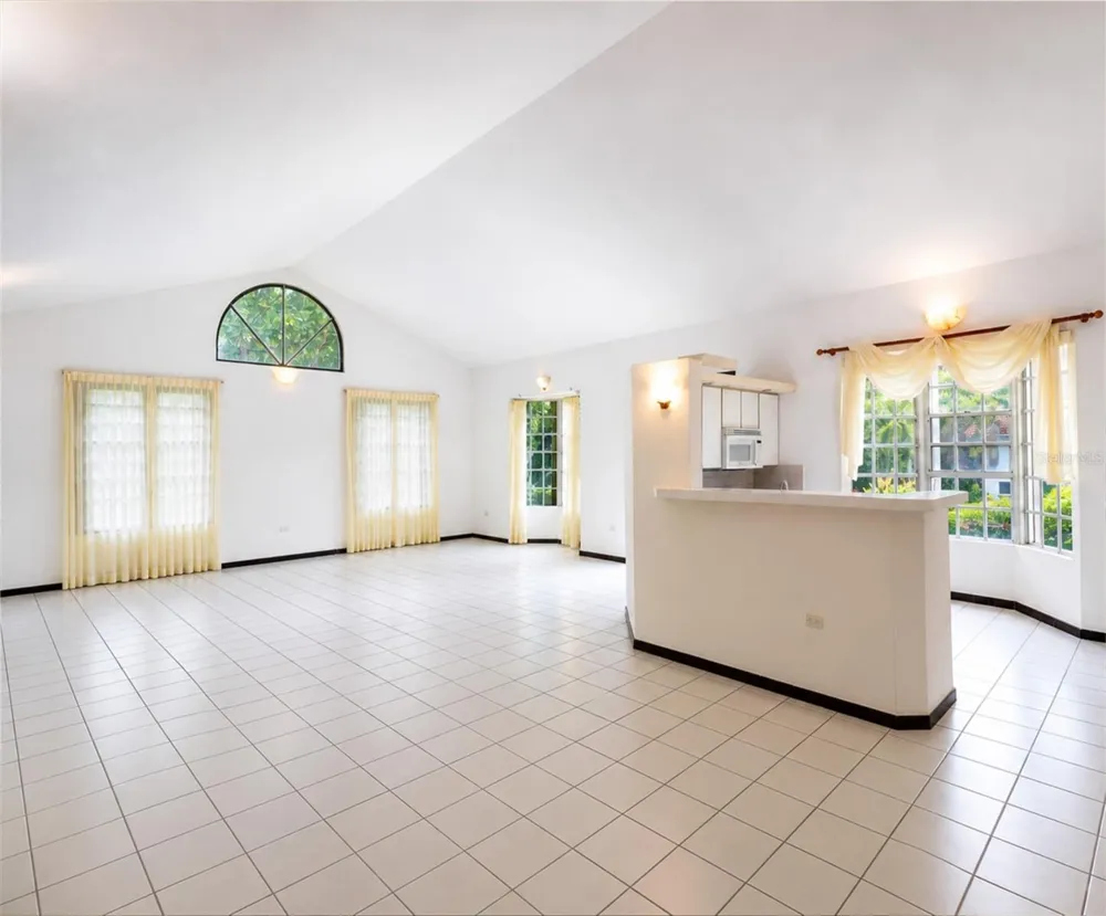 160 CAMINO DE LAS POMARROSAS URB. HACIENDA SABANERA Cidra, PR 00739