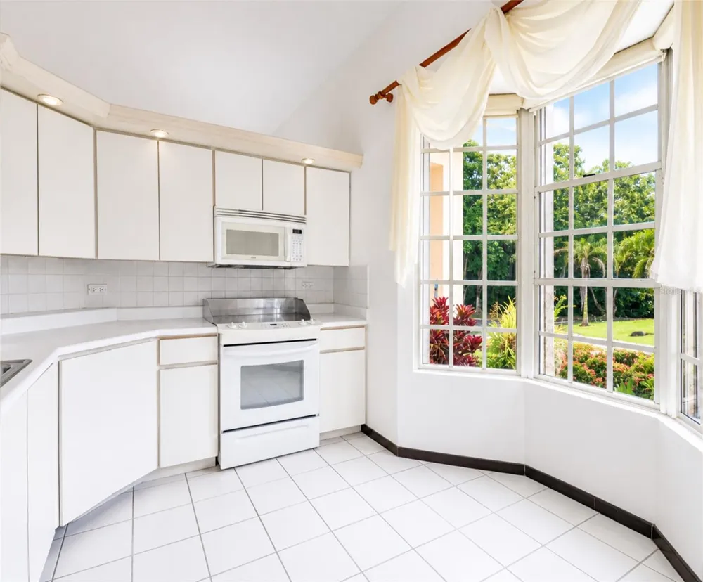 160 CAMINO DE LAS POMARROSAS URB. HACIENDA SABANERA Cidra, PR 00739