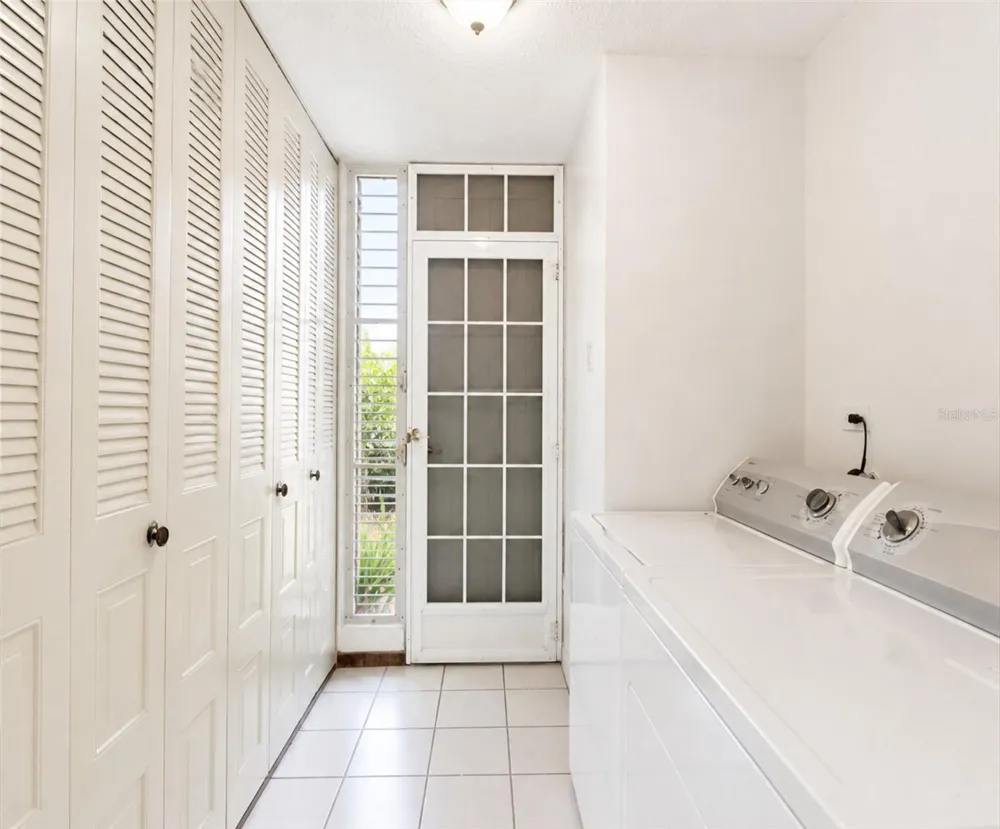 160 CAMINO DE LAS POMARROSAS URB. HACIENDA SABANERA Cidra, PR 00739