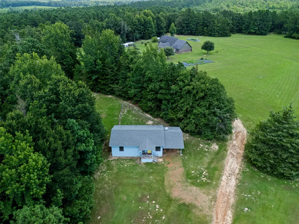 2847 1764 ROAD Jefferson, TX 75657