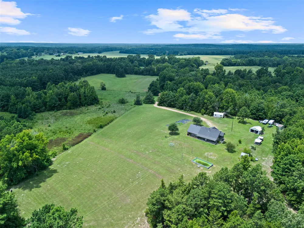 2847 1764 ROAD Jefferson, TX 75657