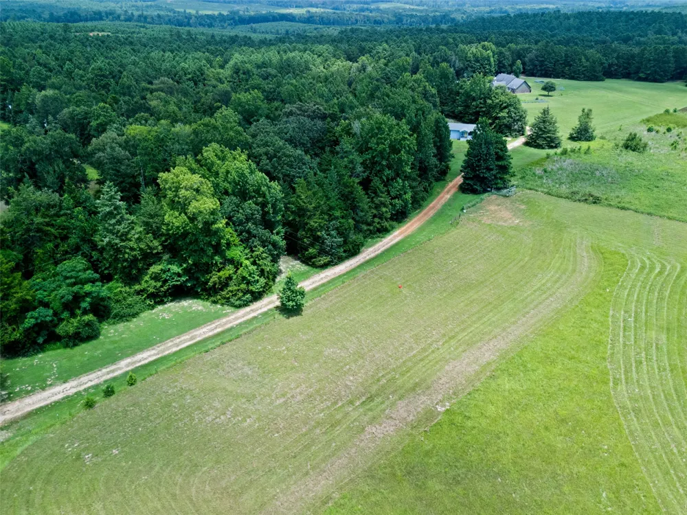 2847 1764 ROAD Jefferson, TX 75657