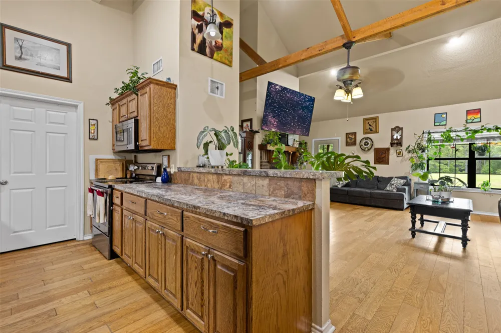 2847 1764 ROAD Jefferson, TX 75657