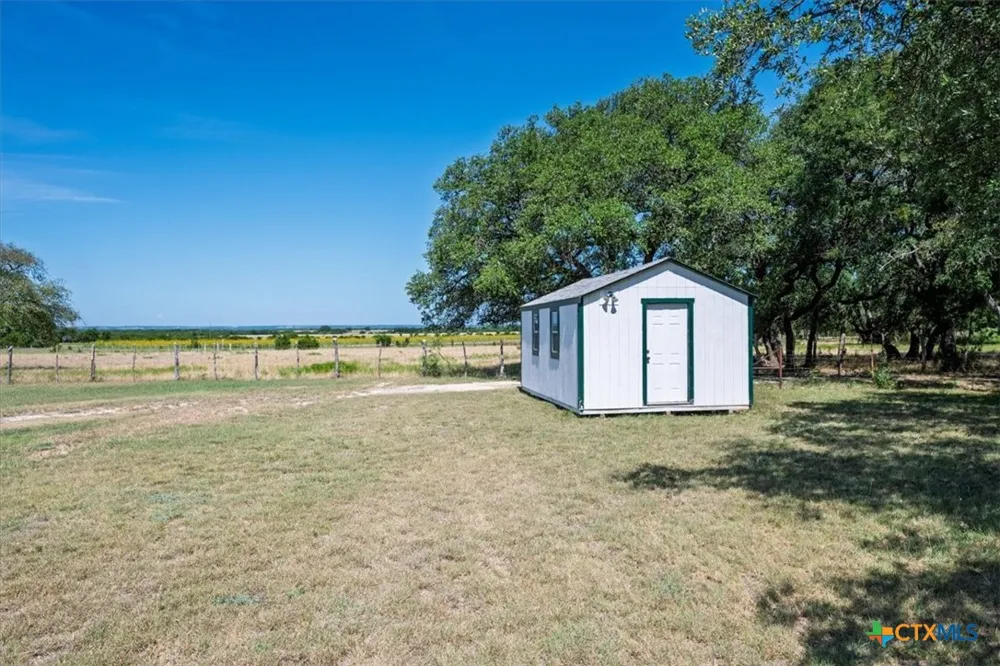 310 County Road 92 Purmela, TX 76566