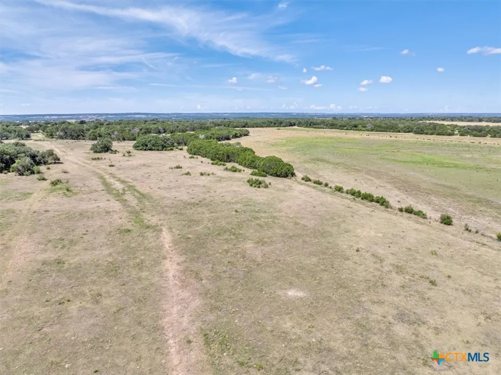 310 County Road 92 Purmela, TX 76566
