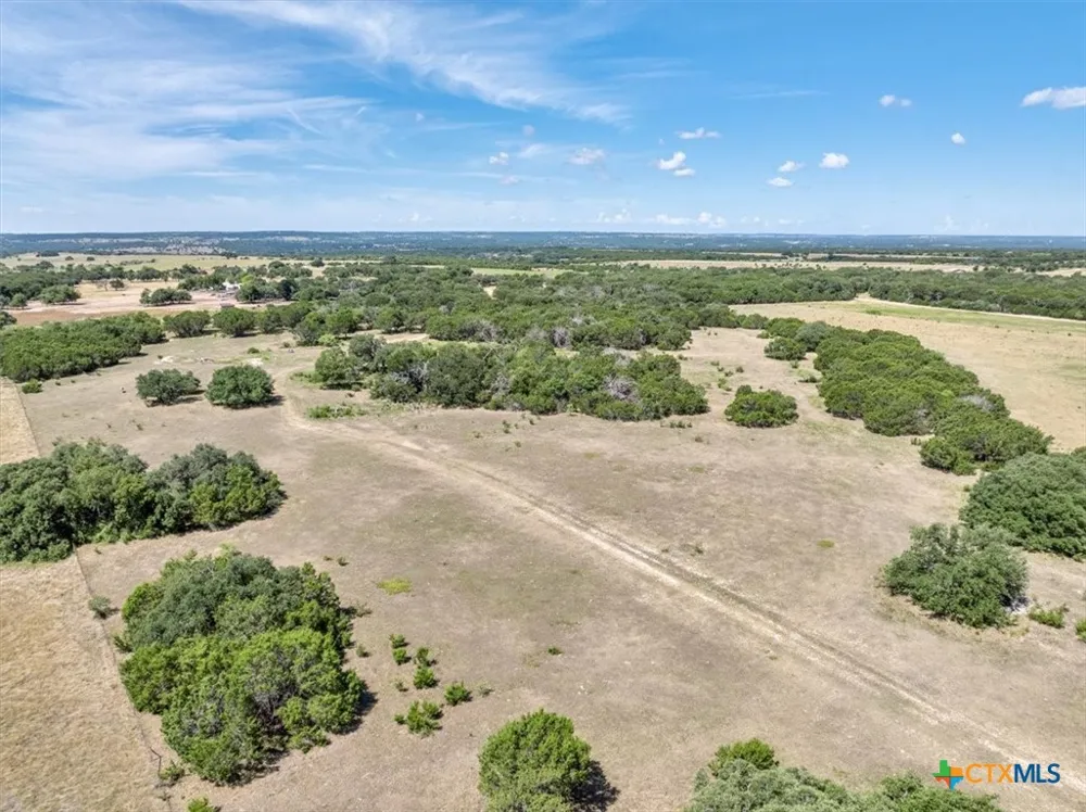 310 County Road 92 Purmela, TX 76566