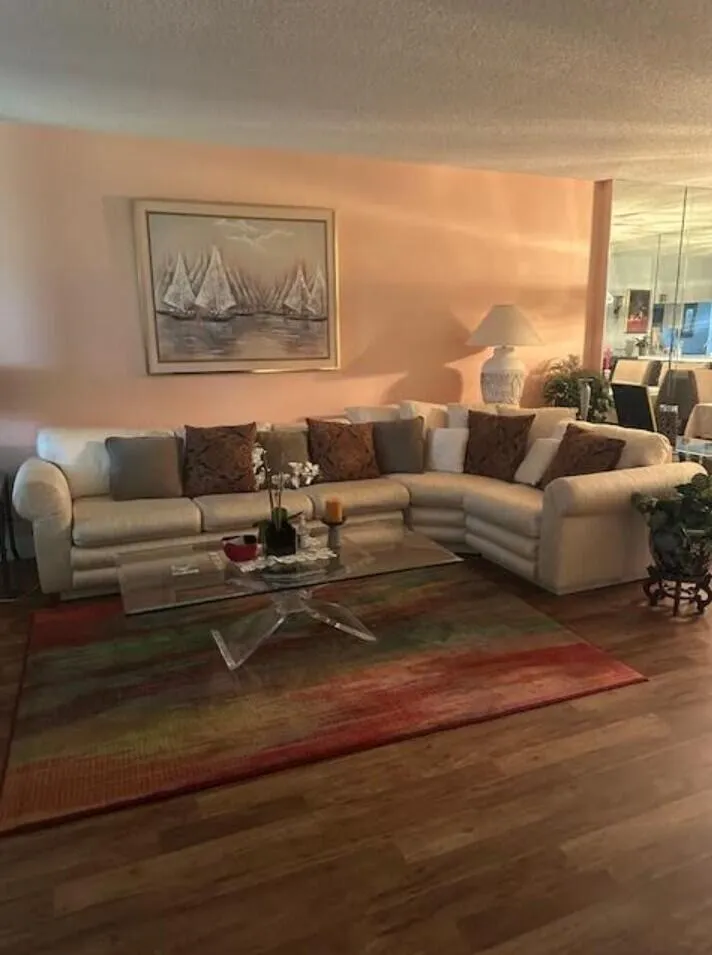 4735 LUCERNE LAKES BOULEVARD E #204 Lake Worth, FL 33467