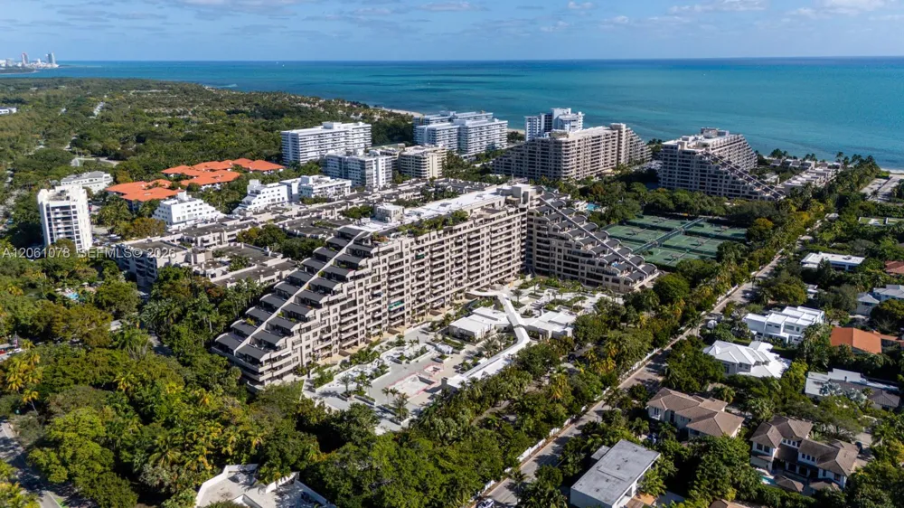 151 Crandon Blvd #127 Key Biscayne, FL 33149