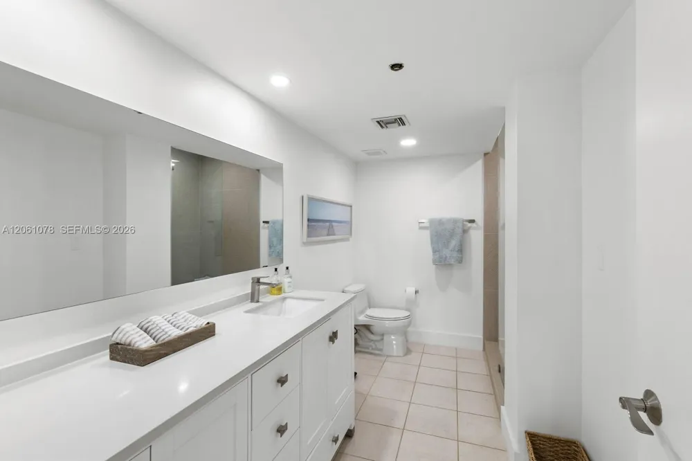 151 Crandon Blvd #127 Key Biscayne, FL 33149