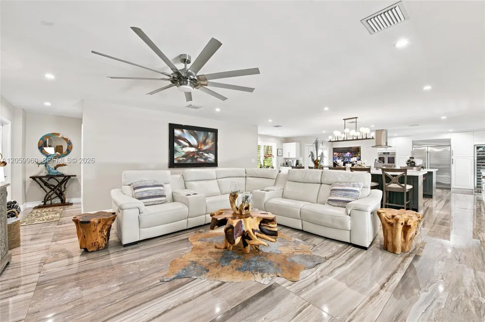 5011 Hawkhurst Ave Southwest Ranches, FL 33331