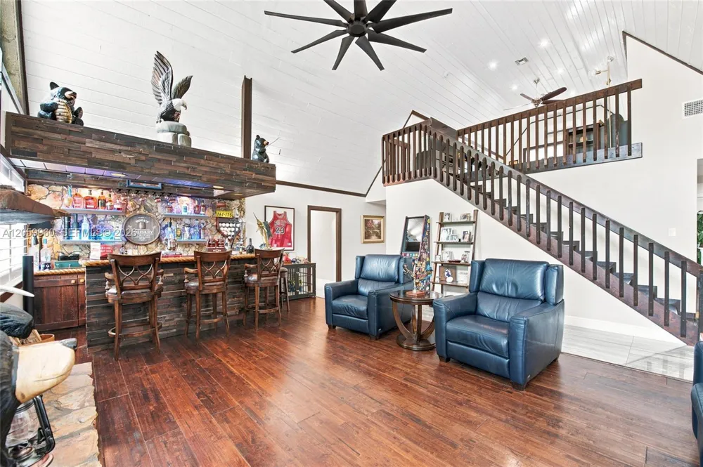 5011 Hawkhurst Ave Southwest Ranches, FL 33331