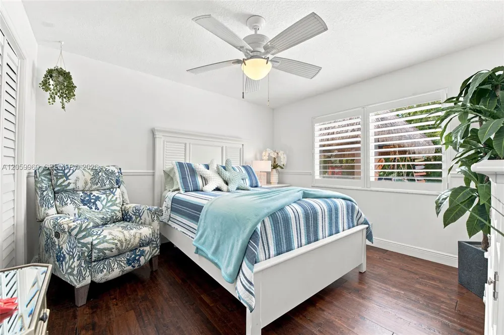 5011 Hawkhurst Ave Southwest Ranches, FL 33331