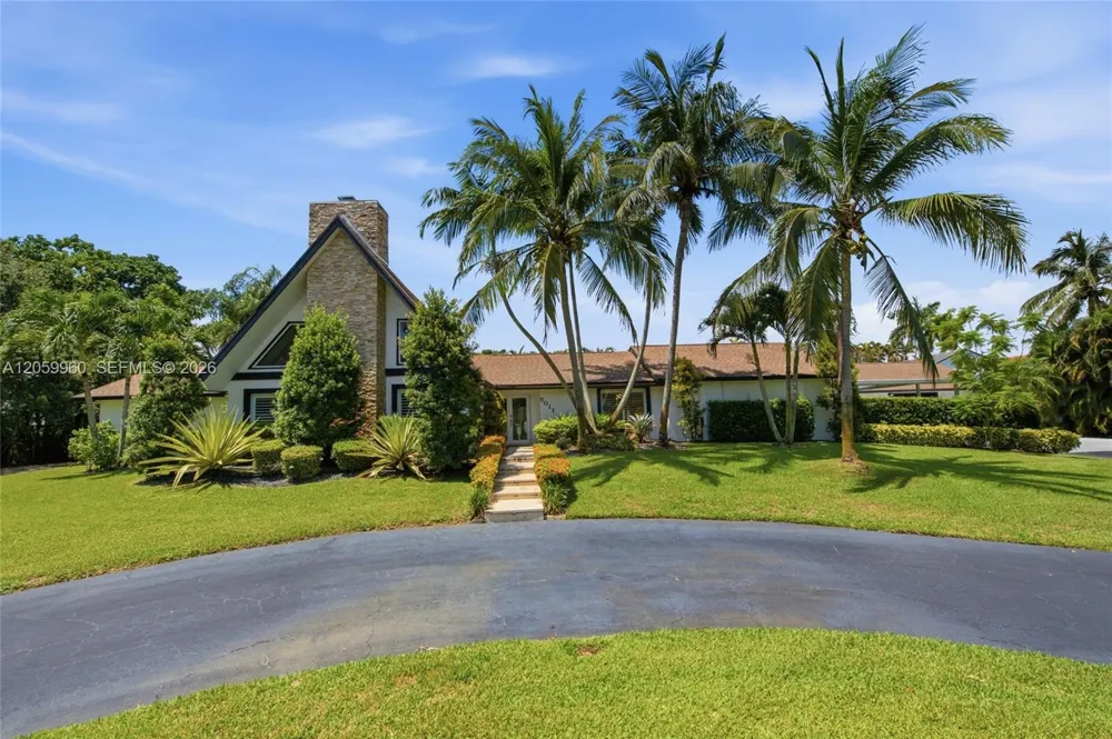 5011 Hawkhurst Ave Southwest Ranches, FL 33331