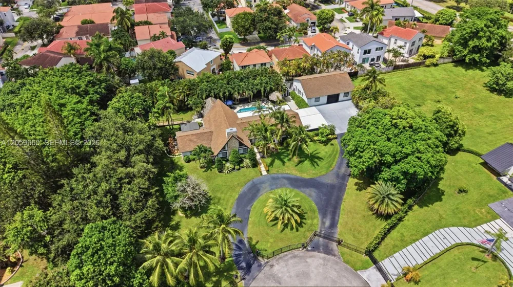 5011 Hawkhurst Ave Southwest Ranches, FL 33331