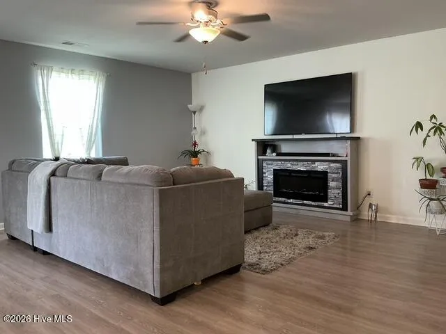 407 Mineral Spring Lane Fuquay Varina, NC 27526