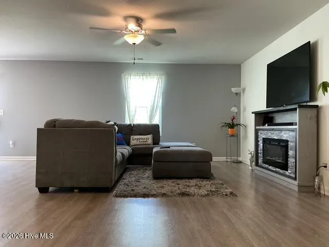407 Mineral Spring Lane Fuquay Varina, NC 27526