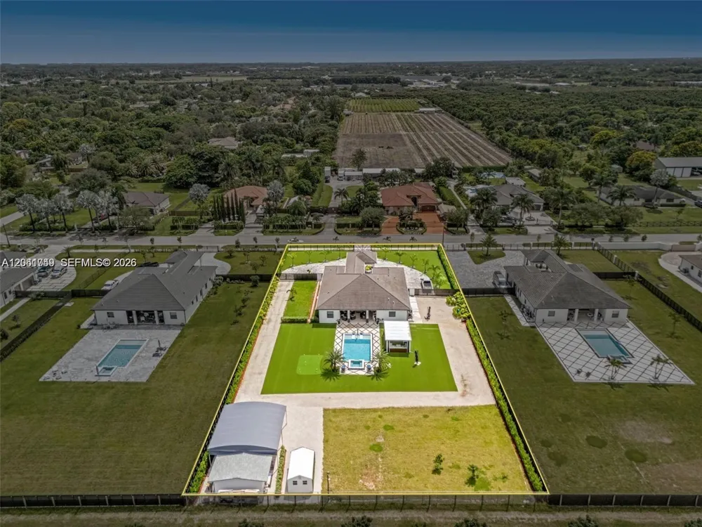 18261 SW 224th St Miami, FL 33170