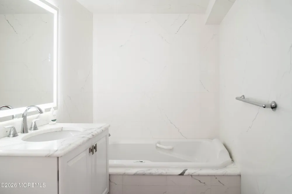 45 Ocean Avenue #2B Monmouth Beach, NJ 07750