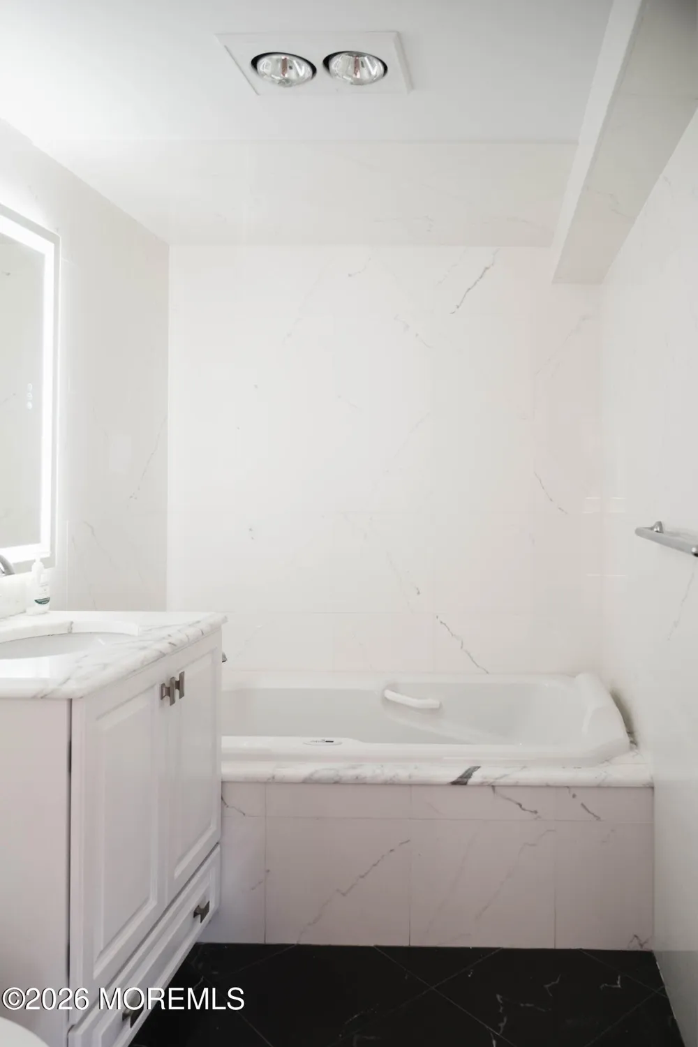45 Ocean Avenue #2B Monmouth Beach, NJ 07750