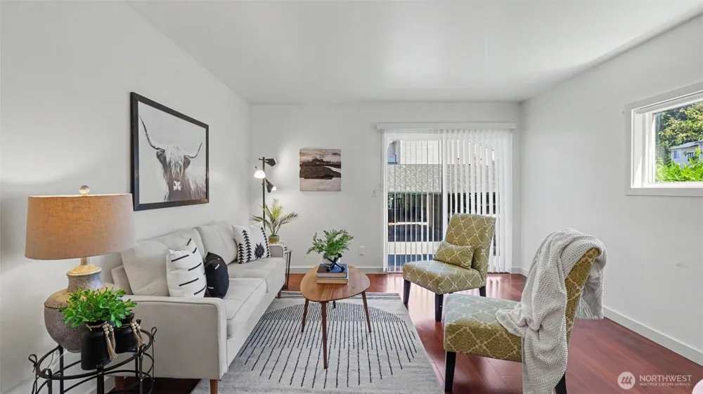 17431 Ambaum Boulevard S #D2 Burien, WA 98148