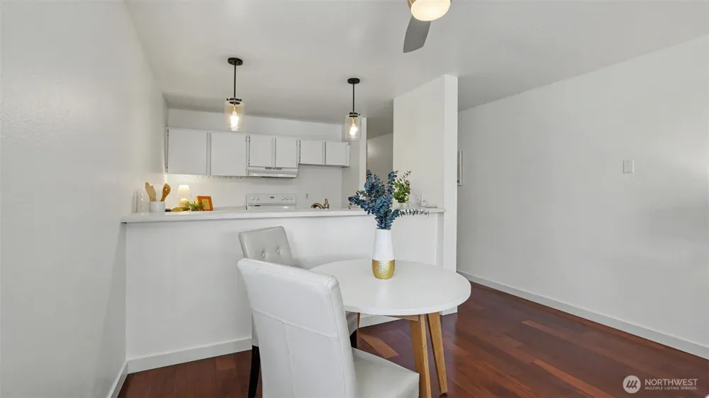 17431 Ambaum Boulevard S #D2 Burien, WA 98148