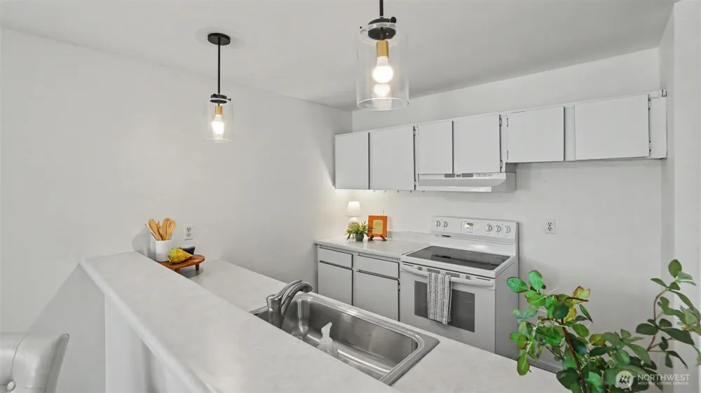 17431 Ambaum Boulevard S #D2 Burien, WA 98148