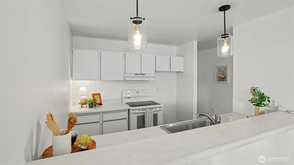 17431 Ambaum Boulevard S #D2 Burien, WA 98148